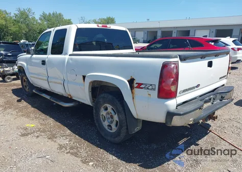2003 Chevrolet Silverado 1500 Ls z USA, uszkodzony, nr VIN 2GCEK19T831310408
